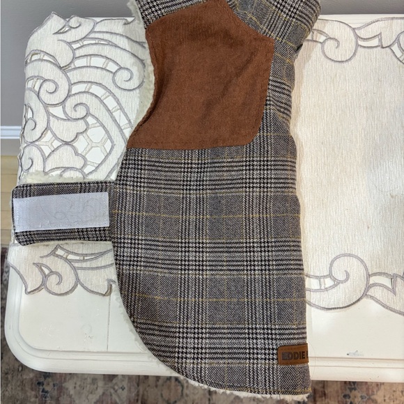 Eddie Bauer Brown and Gray Plaid Dog Coat with Shearling Collar size Medium - Picture 5 of 7